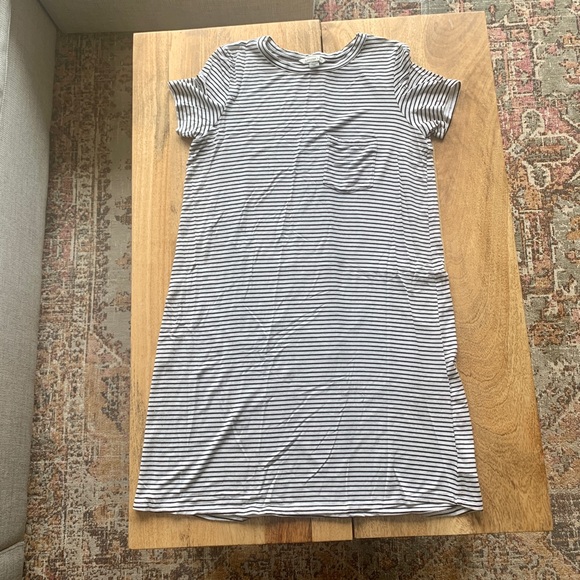 american eagle black and white striped dress Ava Presley Striped Ball Gown Dress 40126